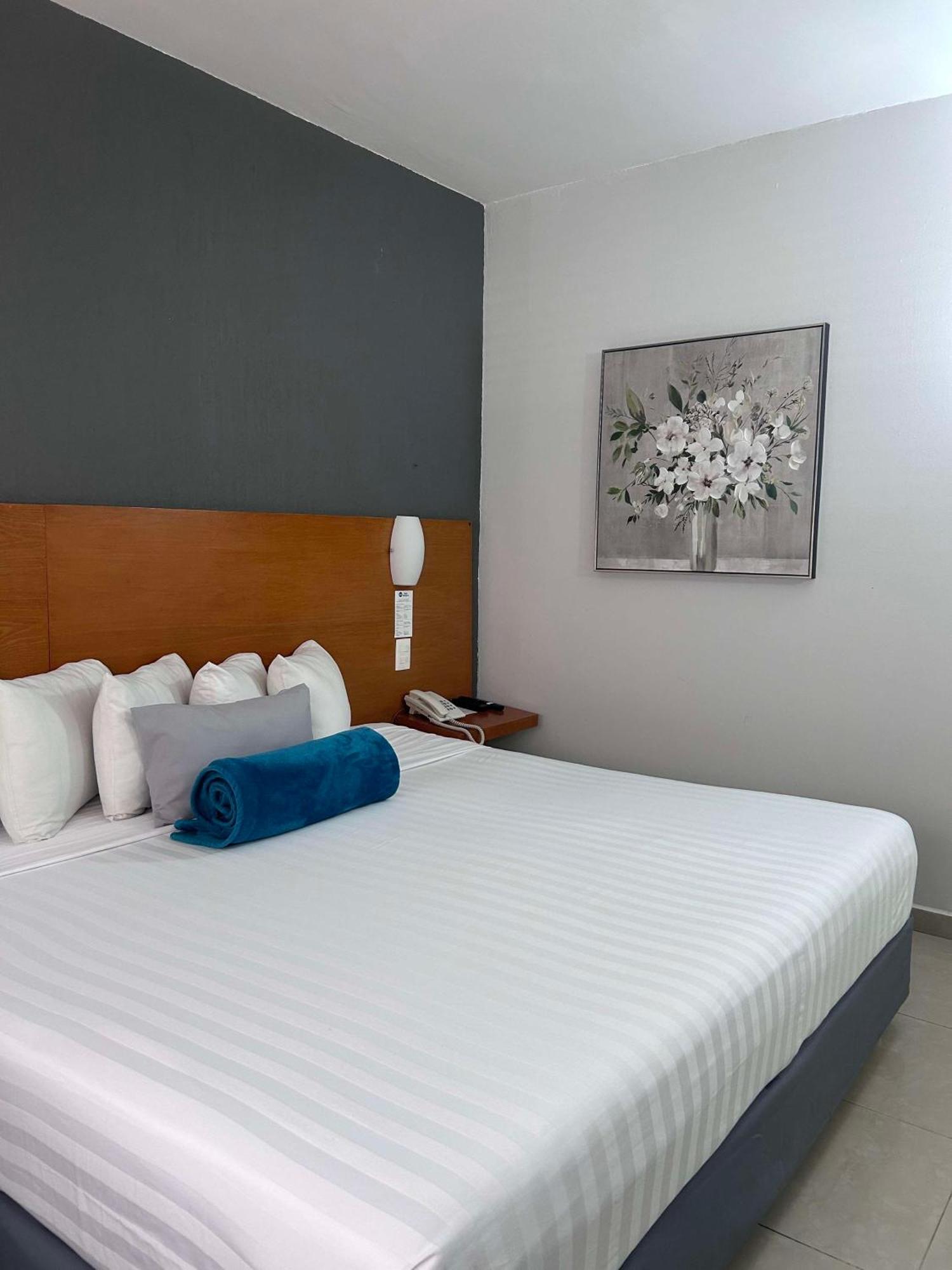 Hotel Gran Minatitlan Plaza Exteriör bild
